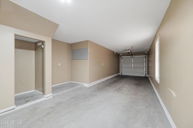 5724 S 21ST Place, Phoenix, AZ 85040