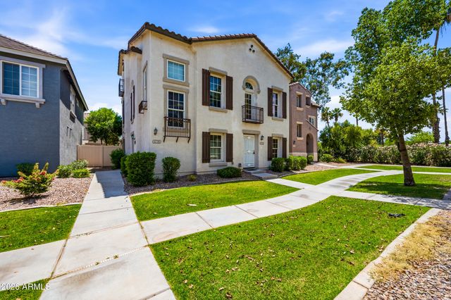 5724 S 21ST Place, Phoenix, AZ 85040