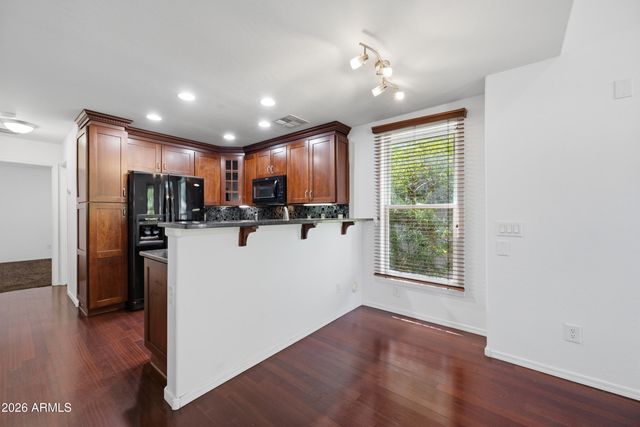 5724 S 21ST Place, Phoenix, AZ 85040