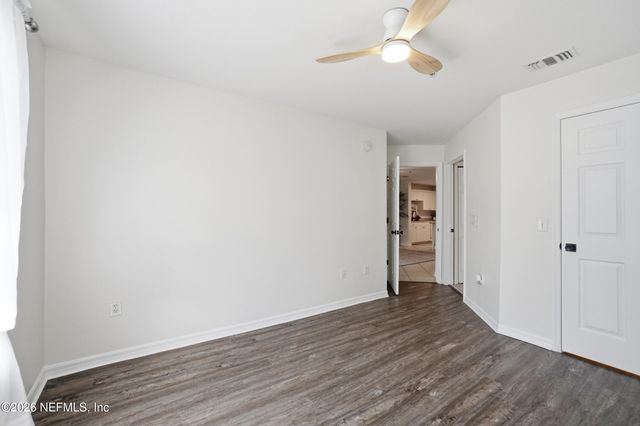 3591 KERNAN Boulevard S 220, Jacksonville, FL 32224