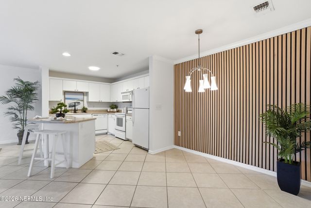 3591 KERNAN Boulevard S 220, Jacksonville, FL 32224