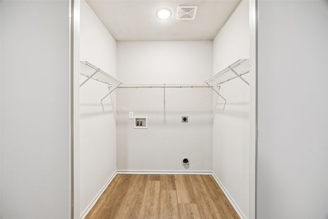 5601 Chimney Rock Drive, Arlington, TX 76017