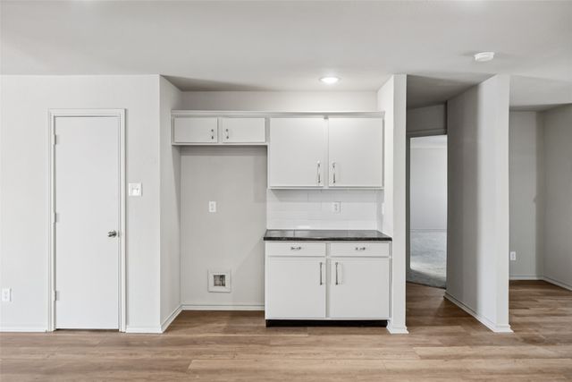 5601 Chimney Rock Drive, Arlington, TX 76017