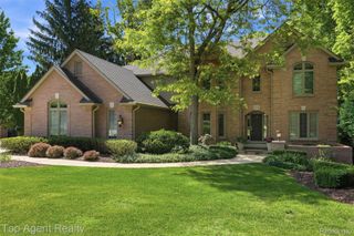 1709 Apple Ridge Court, Rochester Hills, MI 48306
