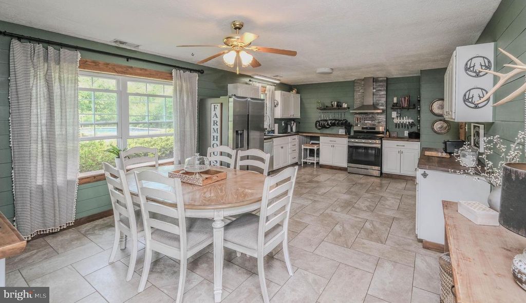 140 DUCK RUN LN, Star Tannery, VA 22654