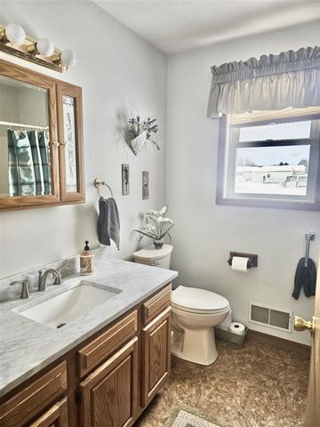 53427 Ridgeview Circle, Paw Paw, MI 49079