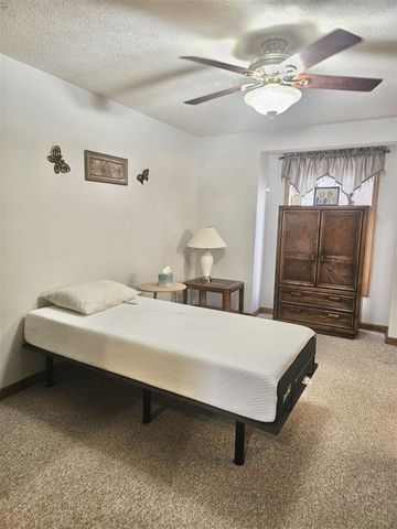 53427 Ridgeview Circle, Paw Paw, MI 49079