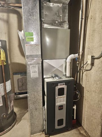 53427 Ridgeview Circle, Paw Paw, MI 49079