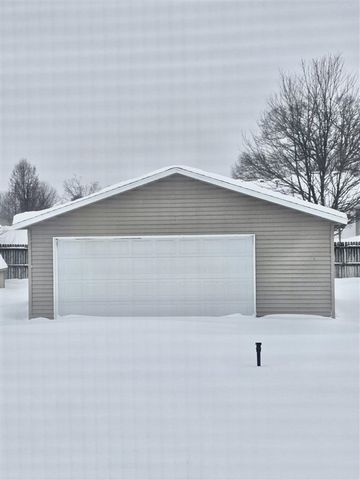 53427 Ridgeview Circle, Paw Paw, MI 49079