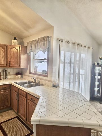 53427 Ridgeview Circle, Paw Paw, MI 49079