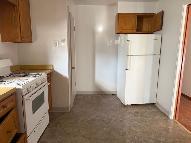 7826 S Christiana Avenue, Chicago, IL 60652