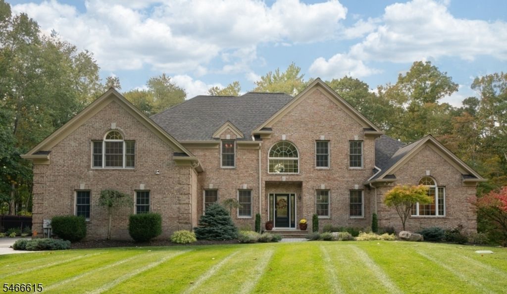 13 E Hidden Valley Ct, Andover Twp., NJ 07821 — exterior
