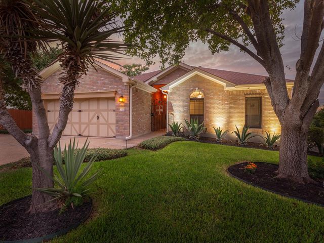 1900 RED ROCK DR, Round Rock, TX 78665