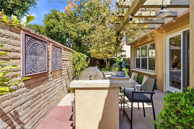 23 Donovan, Irvine, CA 92620
