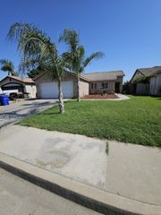 1573 W River Avenue, Porterville, CA 93257