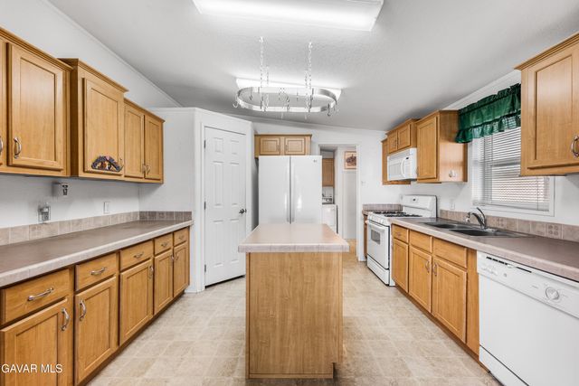 600 S Dennison Road Spc 109, Tehachapi, CA 93561