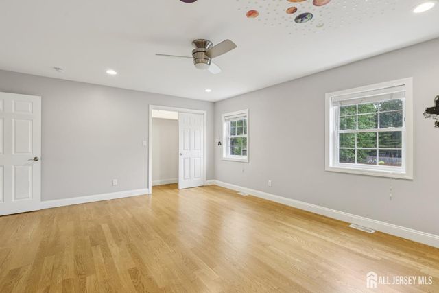 364 Grandview Avenue, Piscataway, NJ 08854