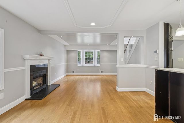 364 Grandview Avenue, Piscataway, NJ 08854