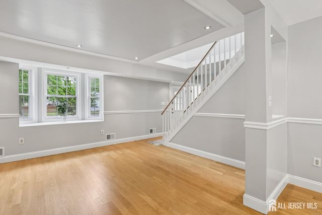 364 Grandview Avenue, Piscataway, NJ 08854