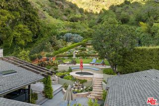 2618 Mandeville Canyon Road, Los Angeles, CA 90049