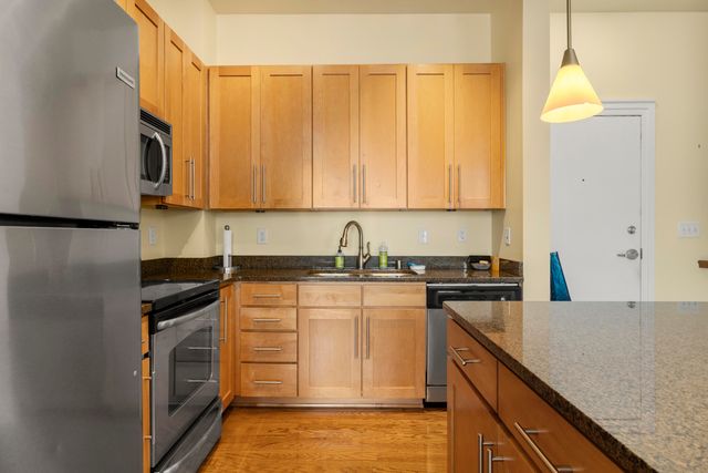 220 Cedar Street 402, Lexington, KY 40508