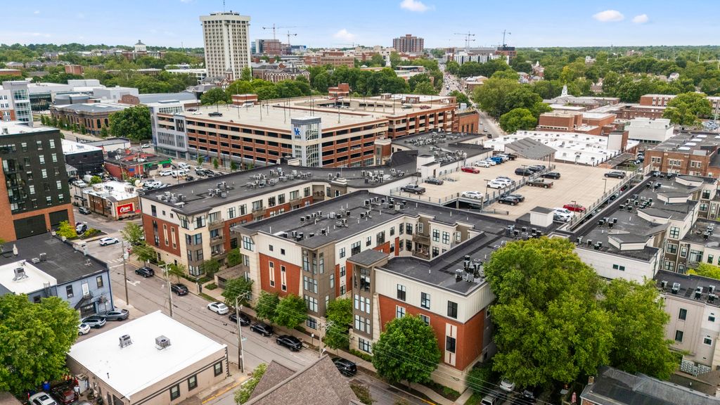 220 Cedar Street 402, Lexington, KY 40508