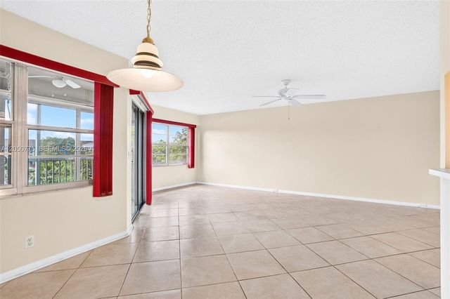 12701 SW 14th St 402J, Pembroke Pines, FL 33027