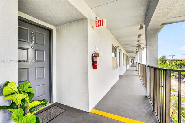 12701 SW 14th St 402J, Pembroke Pines, FL 33027
