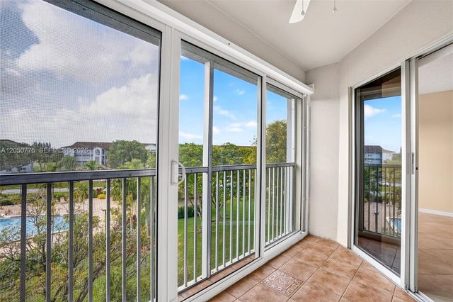 12701 SW 14th St 402J, Pembroke Pines, FL 33027