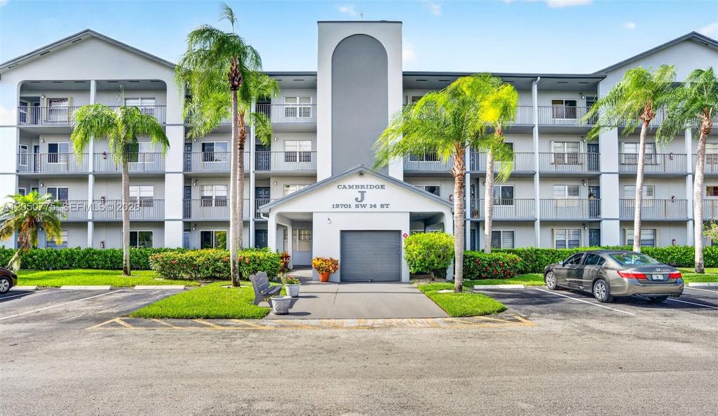 12701 SW 14th St 402J, Pembroke Pines, FL 33027