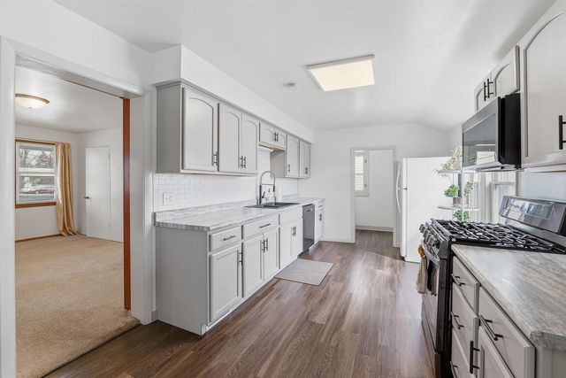 120 E ARNDT STREET, Fond Du Lac, WI 54935