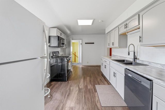 120 E ARNDT STREET, Fond Du Lac, WI 54935