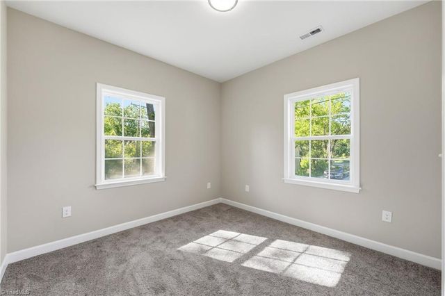 1123 N Park Avenue, Burlington, NC 27217