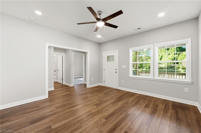 1123 N Park Avenue, Burlington, NC 27217