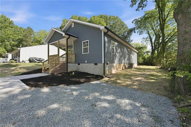 1123 N Park Avenue, Burlington, NC 27217
