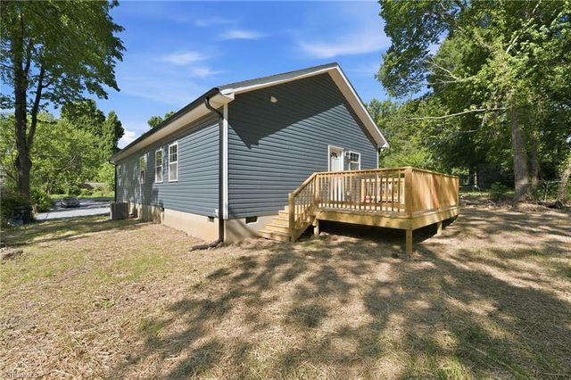 1123 N Park Avenue, Burlington, NC 27217