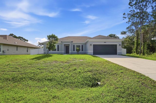 1261 SW Curry Street, Port St. Lucie, FL 34983