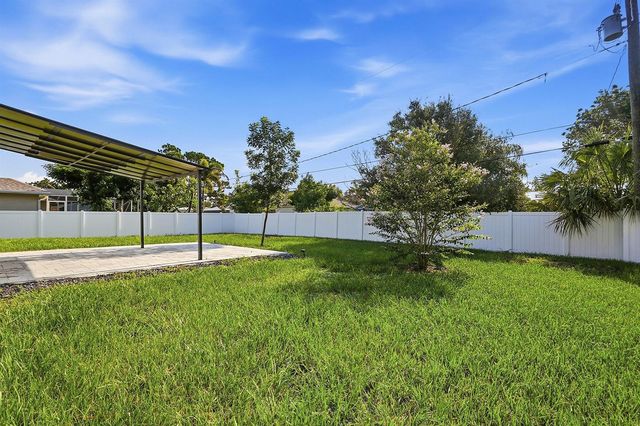 1261 SW Curry Street, Port St. Lucie, FL 34983