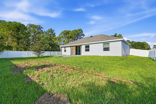 1261 SW Curry Street, Port St. Lucie, FL 34983