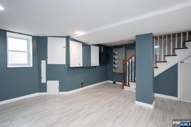 39 Orient Avenue, Jersey City, NJ 07305