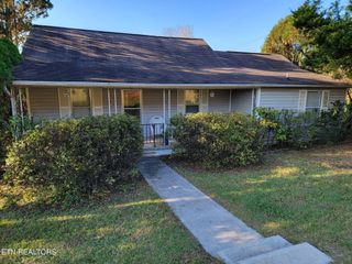 4066 Lakeshore Drive Drive, Bean Station, TN 37708