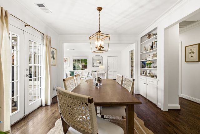 4930 W Hanover Avenue, Dallas, TX 75209