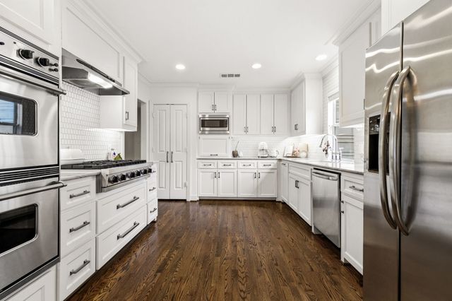 4930 W Hanover Avenue, Dallas, TX 75209