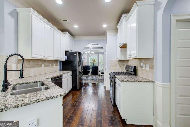 7933 Heathmore Drive, Fairburn, GA 30213