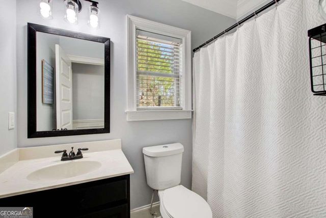 7933 Heathmore Drive, Fairburn, GA 30213