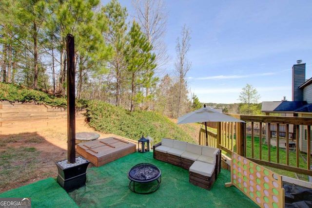 7933 Heathmore Drive, Fairburn, GA 30213