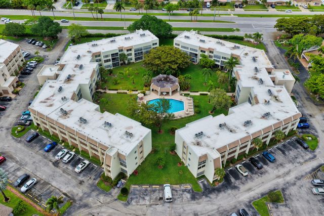 6670 Royal Palm Boulevard 314k, Margate, FL 33063