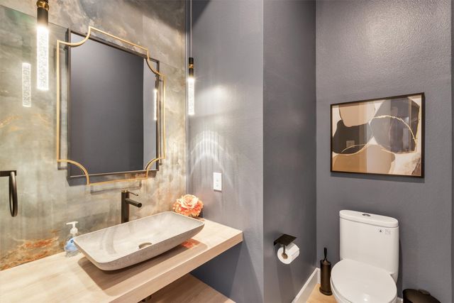 7519 Robin Road, Dallas, TX 75209