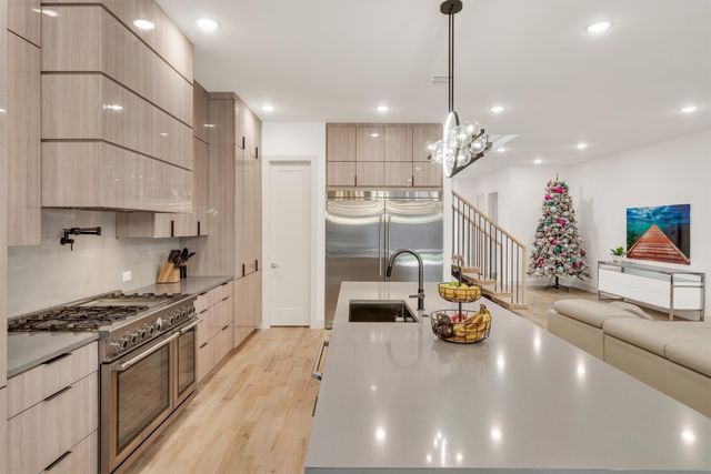 7519 Robin Road, Dallas, TX 75209