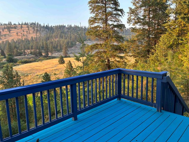 1012 W Winder Ln, Spokane, WA 99224